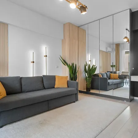 Union Plaza Balcony Bliss