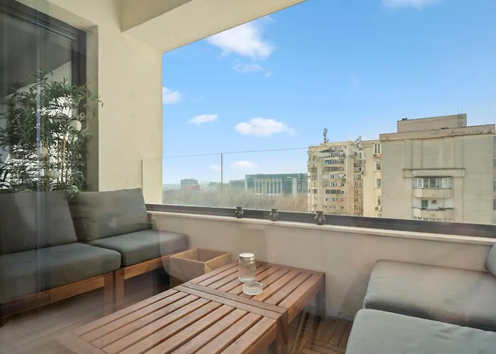 Union Plaza Balcony Bliss شقة