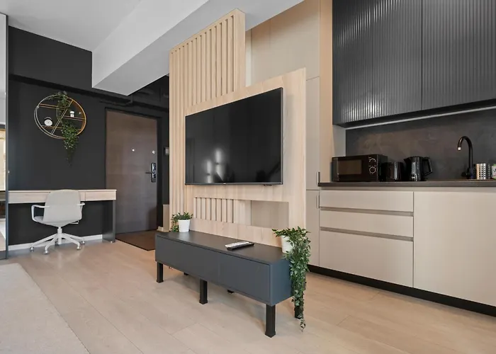 Union Plaza Balcony Bliss