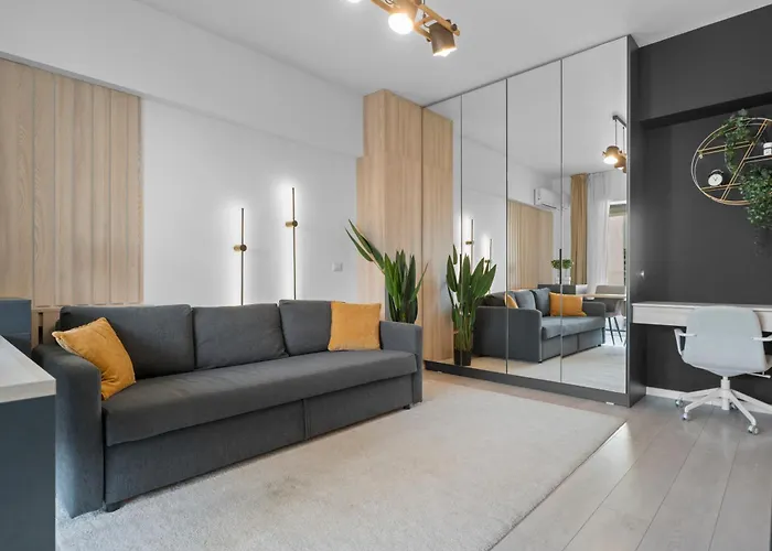 Union Plaza Balcony Bliss